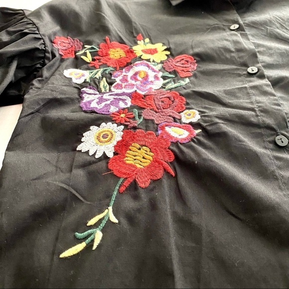 Haute Rouge Black Floral Blouse M/L Cropped Button-up Cotton Boho Embroidered - Picture 6 of 12
